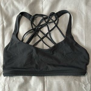 Lululemon free to be bra, size 6